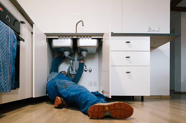 Professional Leak Detection technician working in West Point, MS